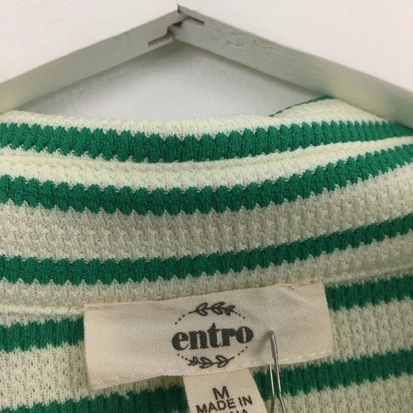 NEW Entro Women’s Striped Button Down Romper Size M - Picture 3 of 5